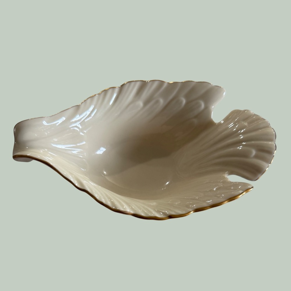 Lenox Ivory China Bird Swan Bowl Gold Trim Embossed Feather Serving Dish USA‎